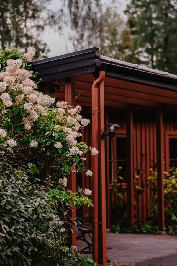 Stiftsgarden Tallnaes Skillingaryd エクステリア 写真